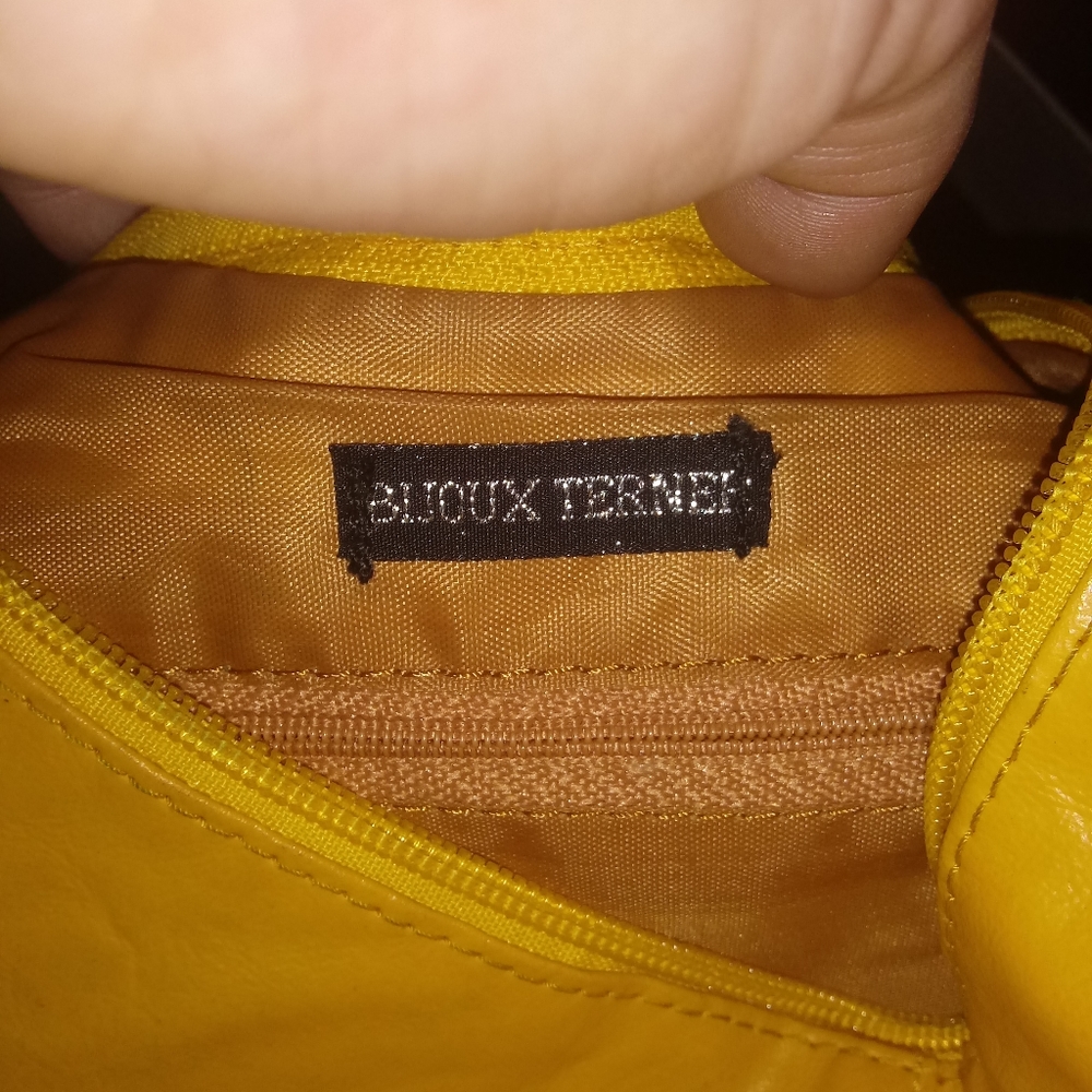 Purse - Picture 2 of 2